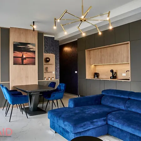 Ellby - Penthouse - Hostaid Apartment Siofok