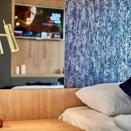 Ellby - Penthouse - Hostaid *