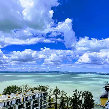 Ellby - Penthouse - Hostaid Apartment Siofok