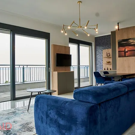 Apartment Ellby - Penthouse - Hostaid Siofok