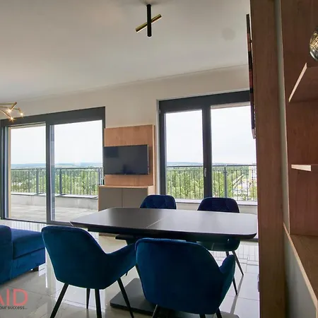 Ellby - Penthouse - Hostaid Siofok